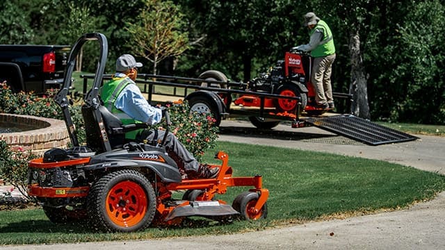 Zero Turn Mowers Image